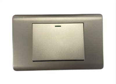 Prekidač za kućnu utičnicu